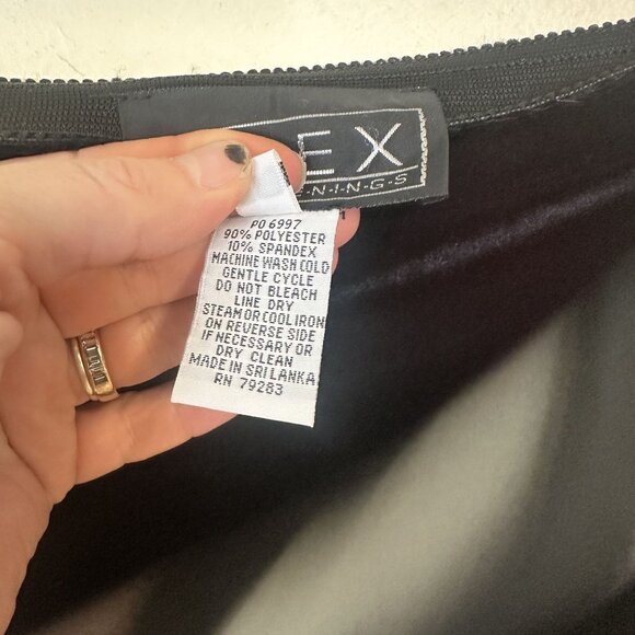 Alex Evenings Black Velvet Skirt Flared Hem Large Vtg 90s Knee Length Evenings - Picture 3 of 8